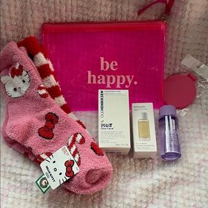 Hello Kitty Socks & Beauty bundle